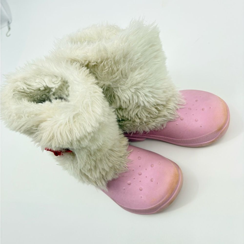 Crocs | Pink and White Fur-Lined Boots - Picture 3 of 7